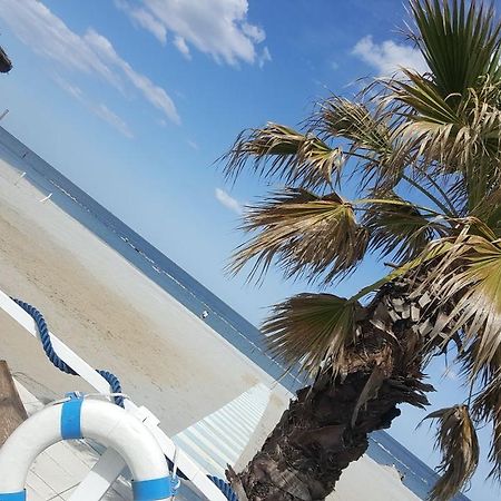 Hotel Villa Cesira Bellaria-Igea Marina Bagian luar foto